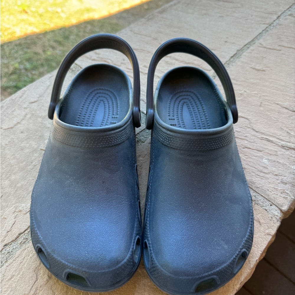 Navy blue Crocs Class Clogs - women’s size 10 - near new!